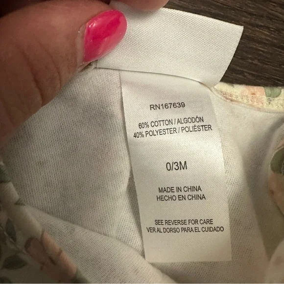 NWOT Nicole Miller Bodysuit and Shorts Set 0-3 Month Floral Ruffle Baby Girl - Picture 4 of 4